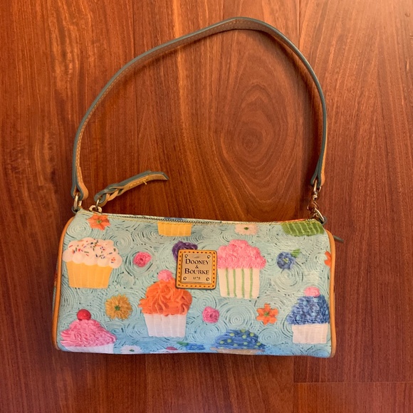 Dooney & Bourke Handbags - Dooney & Bourke Cupcake Bag